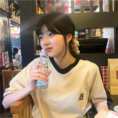 往这边看向井君封面